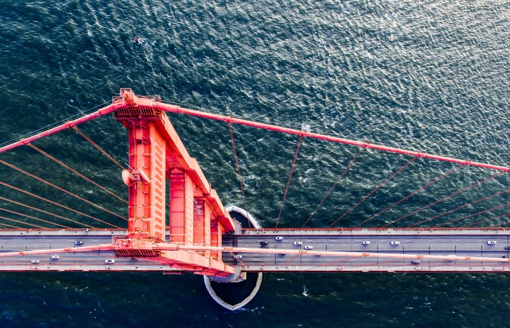 the Golden Gate Bridge, photo by Denys Nevozhai